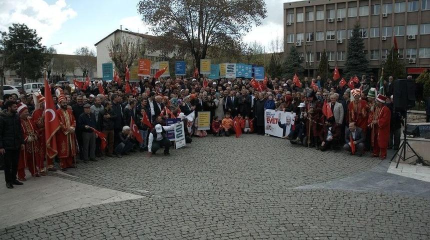 Uşak&rsquo;ta Mehteranlı Evet Y&uuml;r&uuml;y&uuml;ş&uuml;