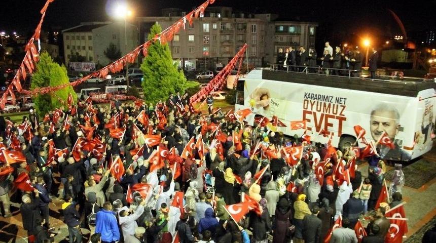 Tekkek&ouml;y&rsquo;de Referandum Mitingi