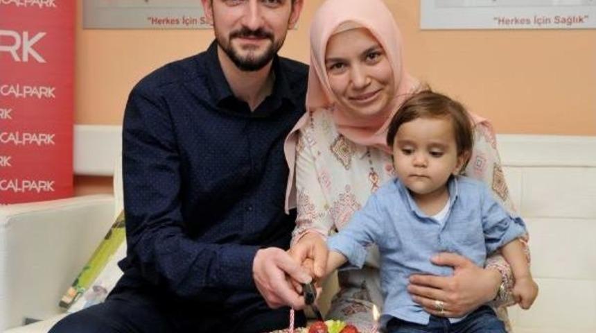 Babaannesinin B&ouml;breğiyle Hayata Tutundu