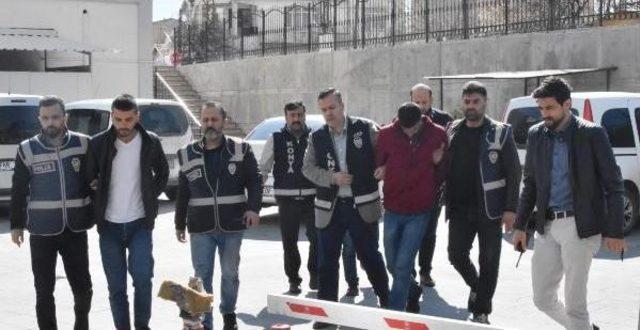 Gaspçıları, Sosyal Medyada Paylaştıkları Fotoğraflar Ele Verdi