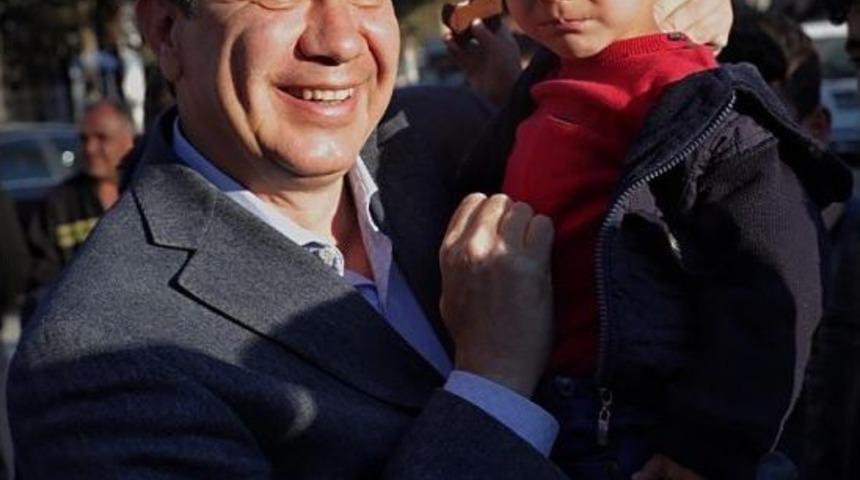 33 Aylık Menderes T&uuml;rel, Başkan T&uuml;rel&rsquo;i Duygulandırdı