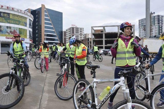 Pedalları Farkındalık Oluşturmak İ&ccedil;in &Ccedil;evirdiler 1