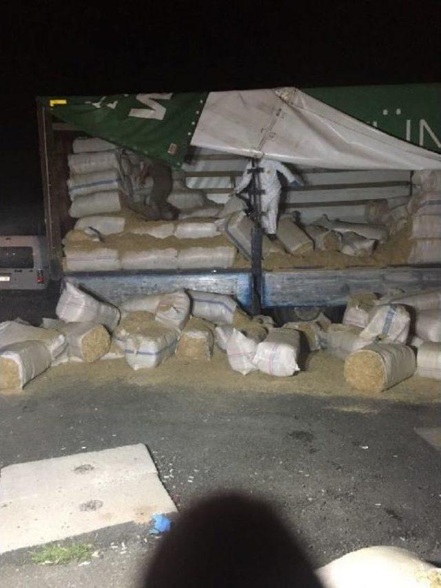 Saman &Ccedil;uvallarının Arasından 770 Kilo Esrar &Ccedil;ıktı 2