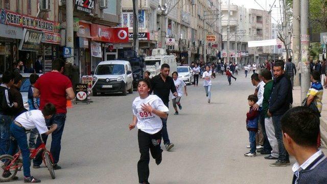 Nusaybin’de Polis Haftası Atletizm Koşusu Düzenlendi