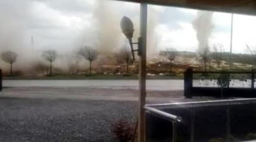 Gaziantep&rsquo;te &Ccedil;evre Yolu G&uuml;zergahındaki Tepeler Patlatılarak Yok Ediliyor