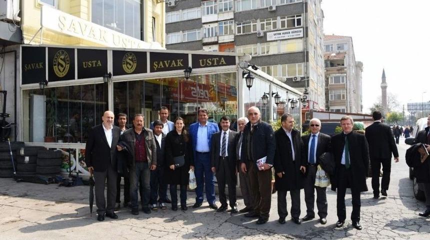 Ayhan İstanbul&rsquo;daki Ak&ccedil;akalelilerden Evet İ&ccedil;in Destek İstedi