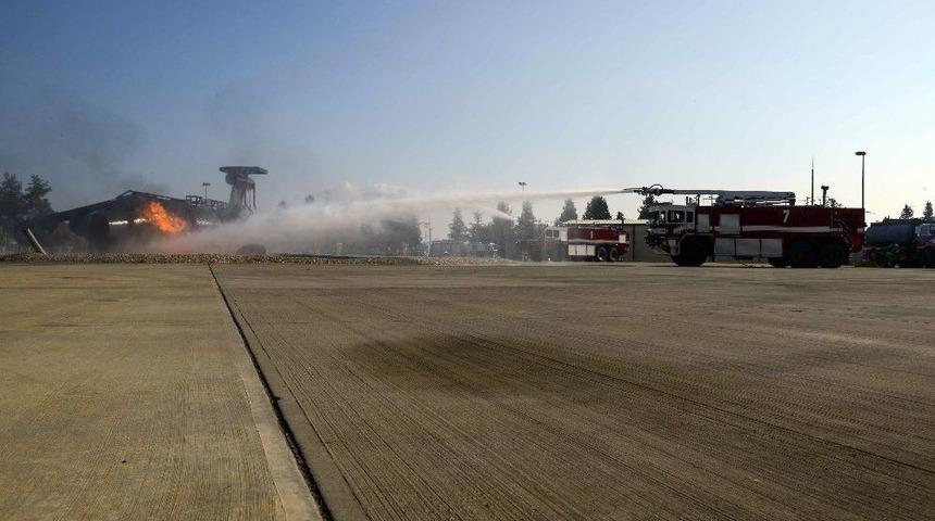 İncirlik&rsquo;te U&ccedil;ak Kazası Tatbikatı