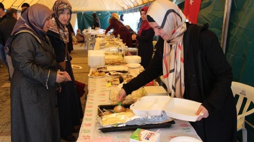 Adıyaman&rsquo;da &Ouml;ğrenciler Yararına Kermes