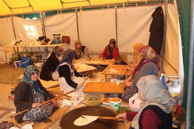 Adıyaman&rsquo;da &Ouml;ğrenciler Yararına Kermes 1