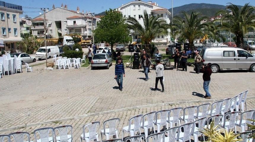 Marmaris&rsquo;te Acil Servis &Ouml;n&uuml;nde S&uuml;nnet D&uuml;ğ&uuml;n&uuml;