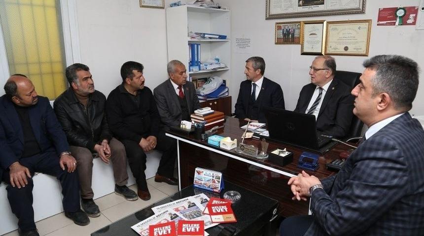 Milletvekili Ko&ccedil;er Ve Başkan Tahmazoğlu Konak Mahallesini Ziyaret Etti