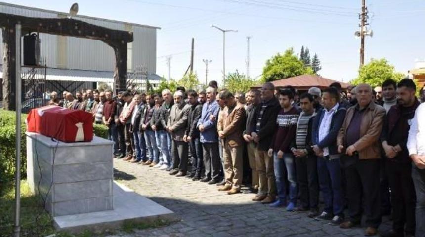 Kazada &Ouml;len Polis Memuru Toprağa Verildi