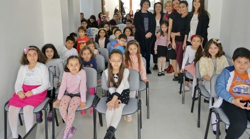 Hep Birlikte Şarkılar S&ouml;ylediler