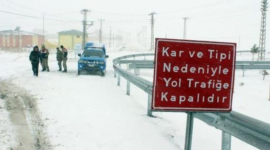 Ilgar Dağı'nda Kar Ve Tipi Etkili Oldu