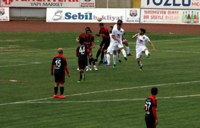 Anagold 24 Erzincanspor-Karacabey Birlikspor: 1-2