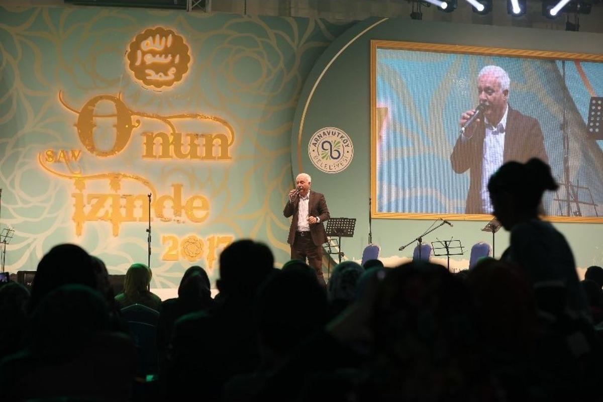 Nihat Hatipoğlu Arnavutk&ouml;y&rsquo;de Kutlu Doğum Programına Katıldı