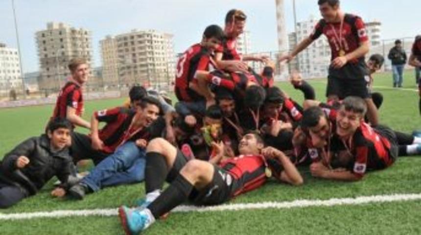 Karak&ouml;pr&uuml; Belediyespor Şampiyon Oldu