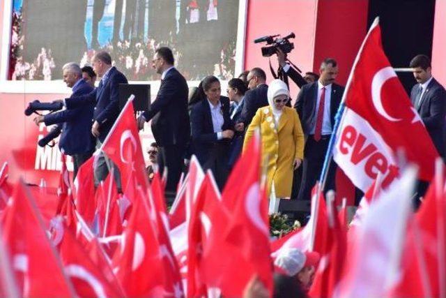 Erdoğan, İzmir'de Konuştu: Hadi Gel, Kimi Denize Döküyorsun Görelim