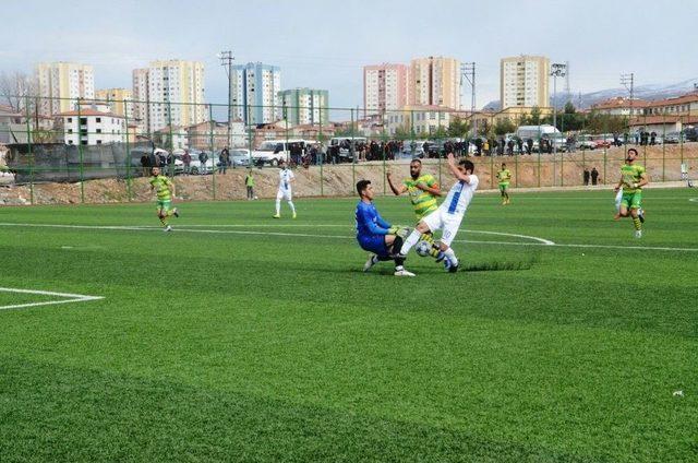 Yeşilyurt Belediyespor Sezonu İkinci Sırada Tamamladı