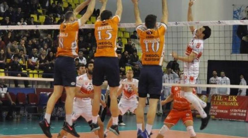 İneg&ouml;l Belediyespor- Ziraat Bankası: 0-3