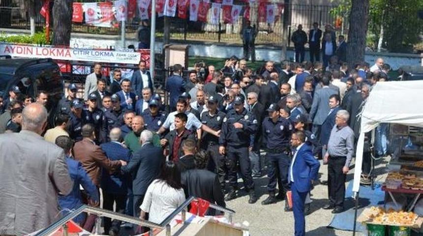 Mhp Kongresinde Arbede