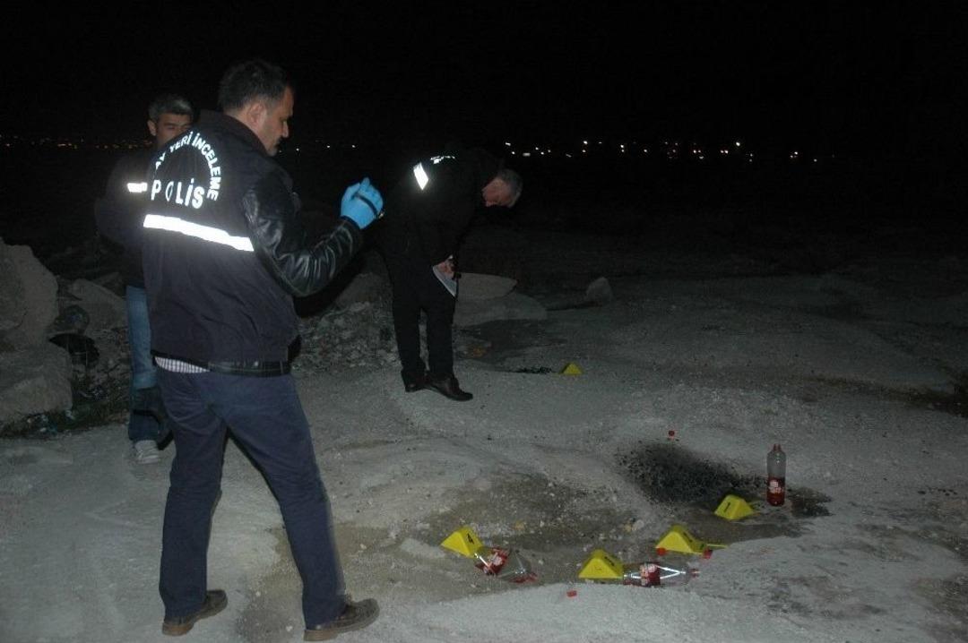 Nasıl Yanacağını Merak Eden &Uuml;niversite &Ouml;ğrencisi Kendini Ateşe Verdi