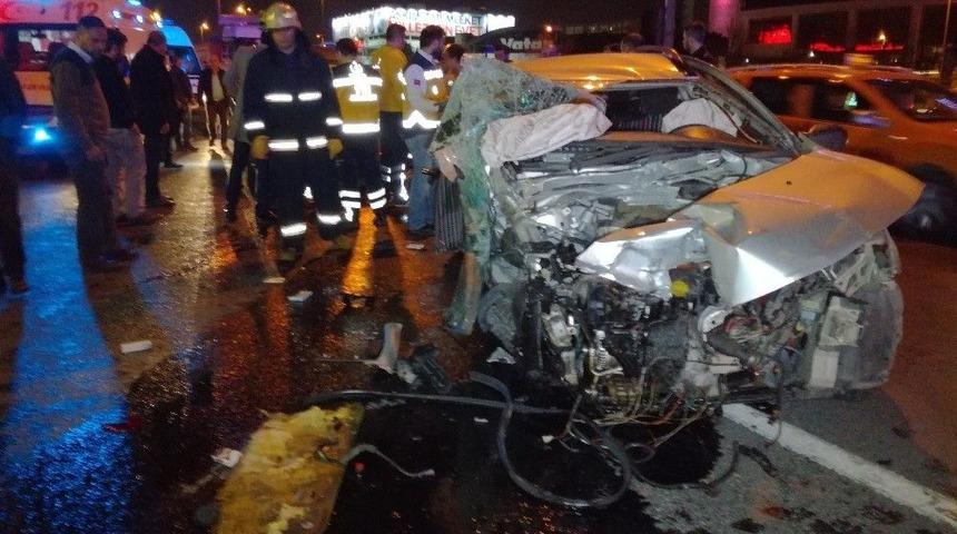 E-5 Karayolu&rsquo;nda Feci Kaza: 1 &Ouml;l&uuml;, 2 Yaralı