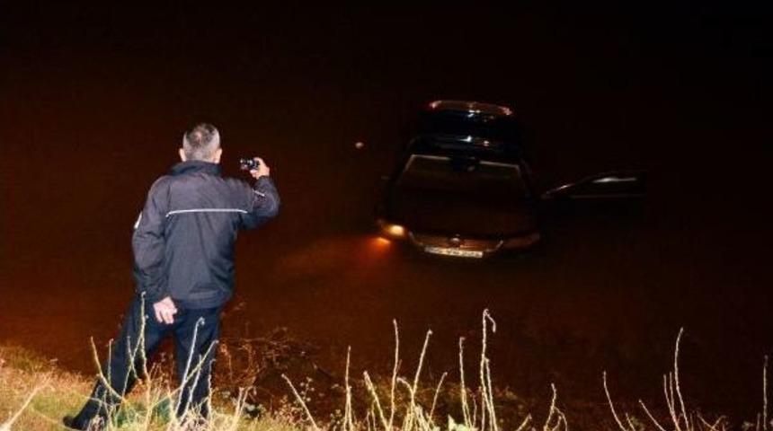 &Ccedil;alınan Otomobil, Seyhan Baraj G&ouml;l&uuml;'nde Bulundu