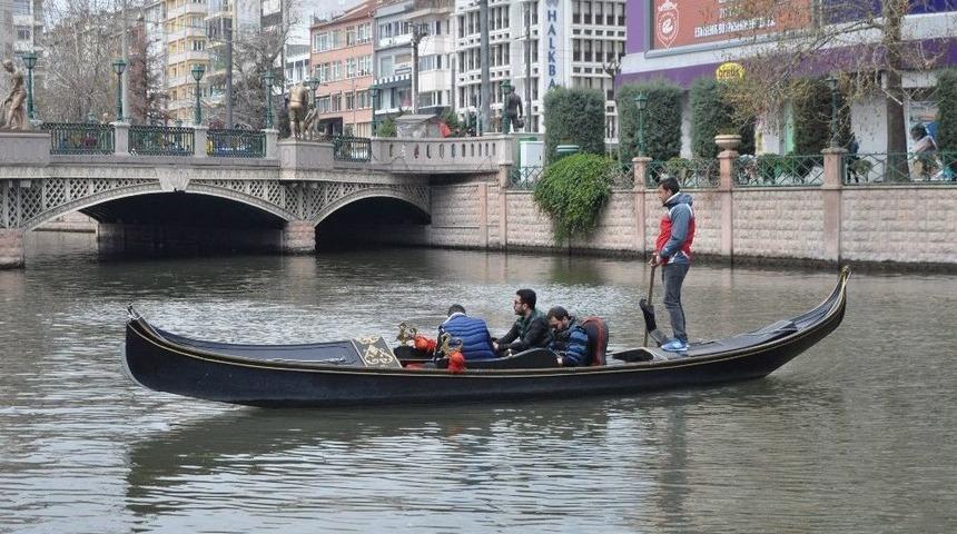 (&ouml;zel Haber) Venedik&rsquo;e Gidemeyenler Hayallerini Eskişehir&rsquo;de Ger&ccedil;ekleştiriyor