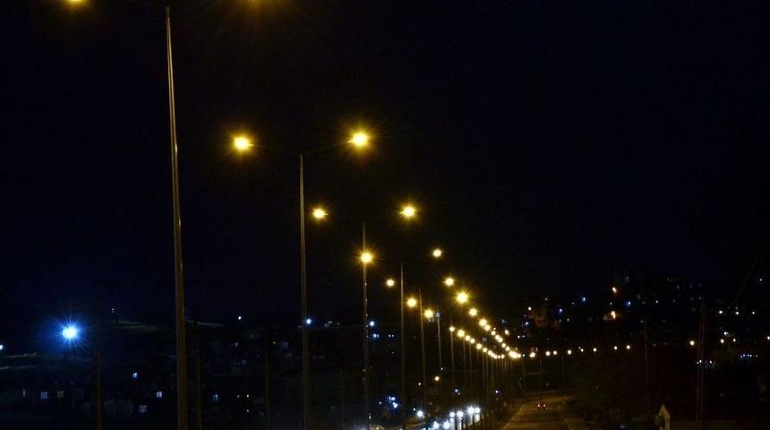 Dicle Elektrik, Diyarbakır&rsquo;da 9 Bin Sokak Lambasını Yeniledi