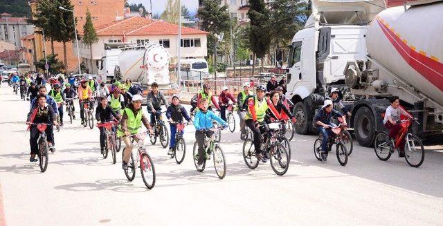 Kalplerini Korumak İ&ccedil;in Pedal &Ccedil;evirdiler 1