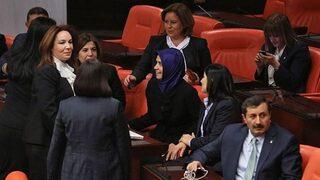 Türbanlı milletvekilleri Genel Kurul'da