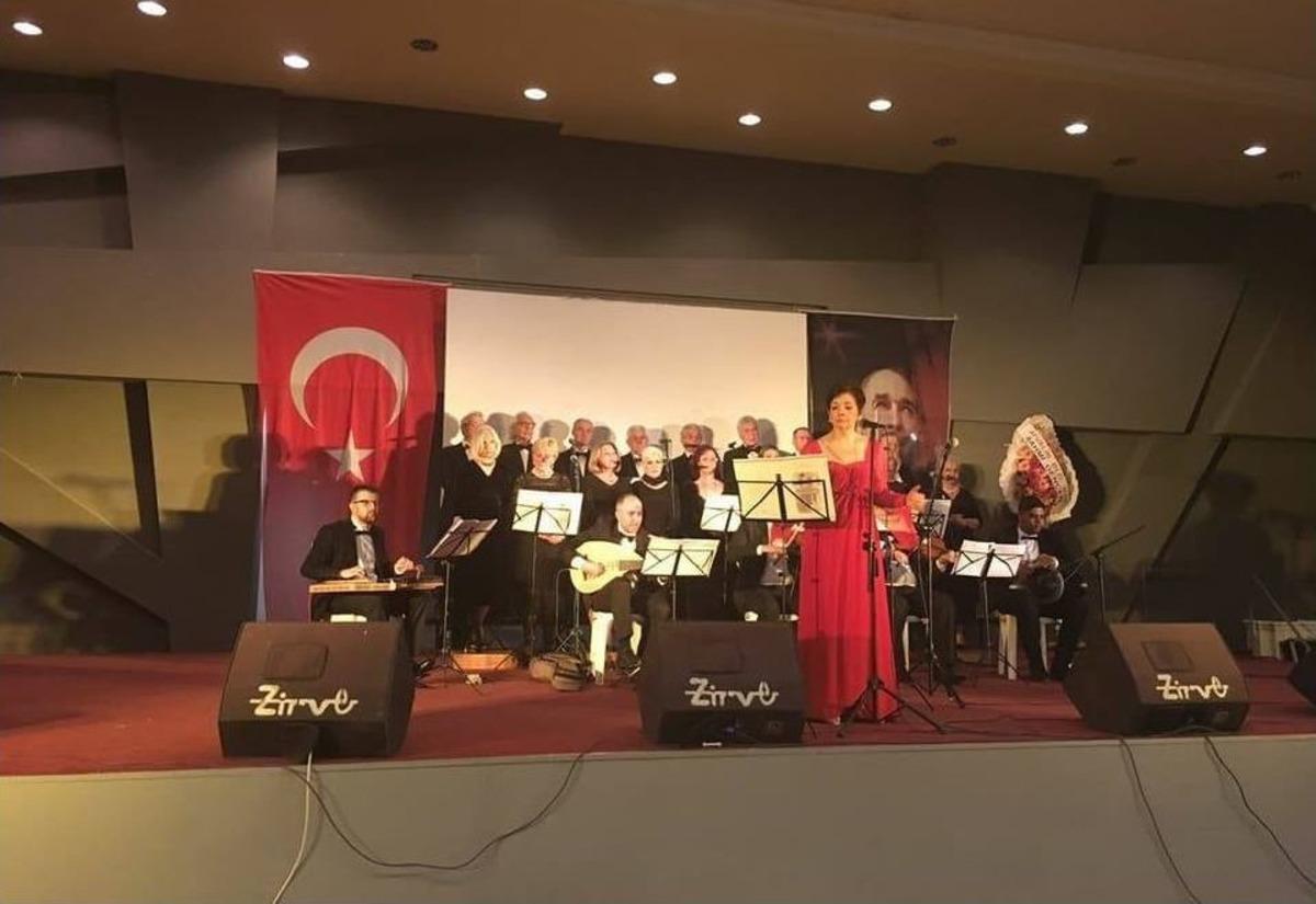 Ayvalık&rsquo;ta G&ouml;n&uuml;l Tuna M&uuml;zik Topluluğu&rsquo;ndan Yılın İlk Konseri
