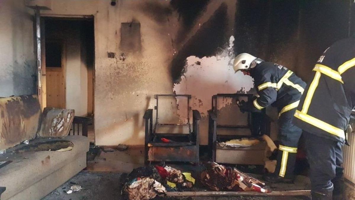 3 Yaşındaki &Ccedil;ocuk Yangından Son Anda Kurtarıldı