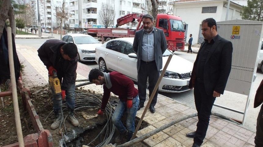 Batman&rsquo;da Elektrik Hatları Yer Altına Alınıyor