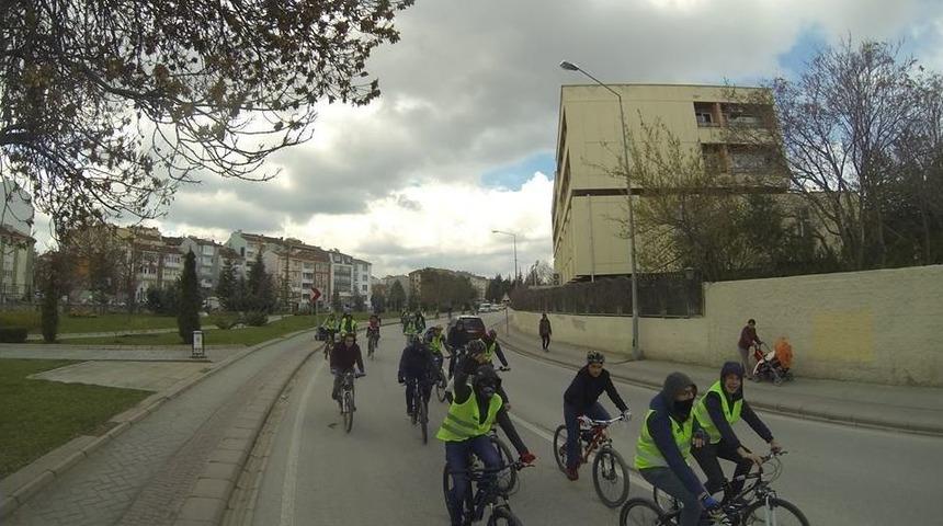 Pedallar Kalpler İ&ccedil;in D&ouml;nd&uuml;