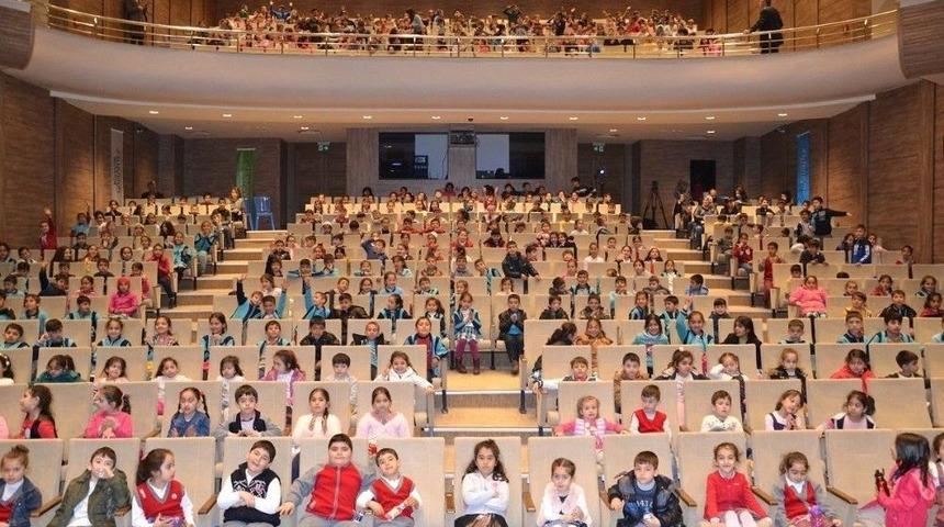 &Ccedil;ocuk Tiyatroları Festivalinde 6 Bin 433 Kişi Tiyatroyla Buluştu