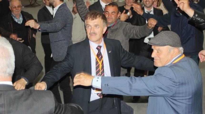 Uşaklı Sığır Yetiştiricileri Ahmet Başkan&rsquo;dan Vazge&ccedil;miyor.