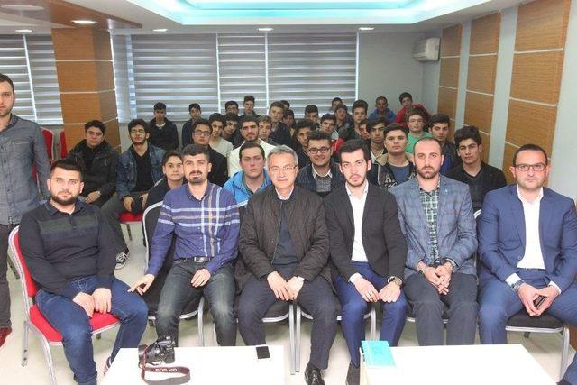 Başkan K&ouml;şker T&uuml;gva&rsquo;lı Gen&ccedil;lerle Bir Araya Geldi 2