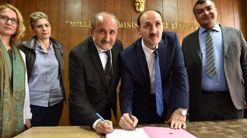 Adanalı &Ccedil;ift&ccedil;iye Aşı Ve İla&ccedil; Desteği