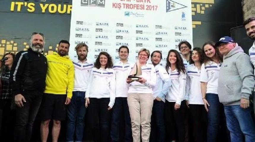 Bodrum'da Yelkenciler &Ouml;d&uuml;llerini Aldı