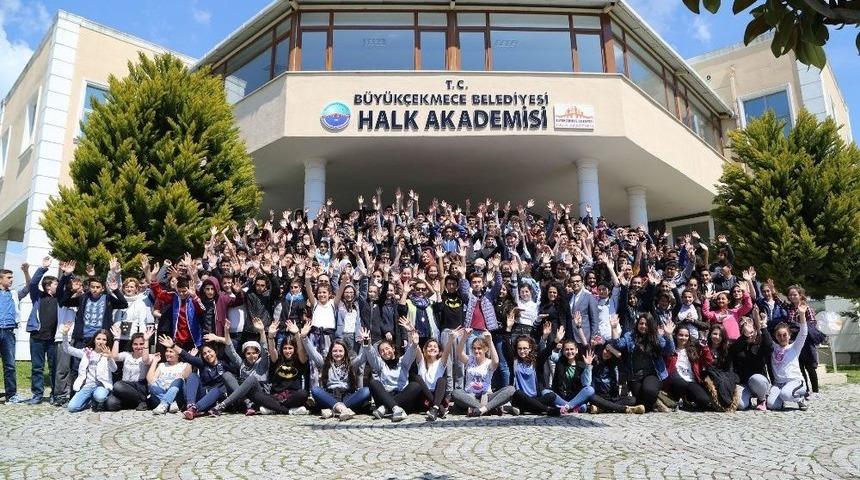 B&uuml;y&uuml;k&ccedil;ekmeceli &Ouml;ğrenciler Teog &Ouml;ncesi Moral Depoladı