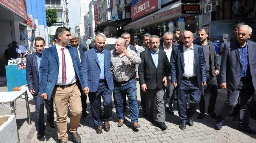Din&ccedil;er; "zafer &Ccedil;arşısı 100 Yıl Daha Hizmet Verecek Şekilde D&ouml;n&uuml;şt&uuml;r&uuml;lmeli"