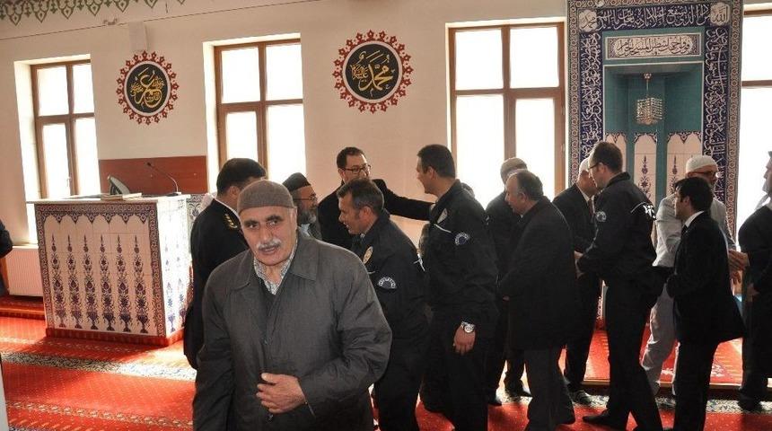 Şehit Polisler İ&ccedil;in Mevlit Okutuldu