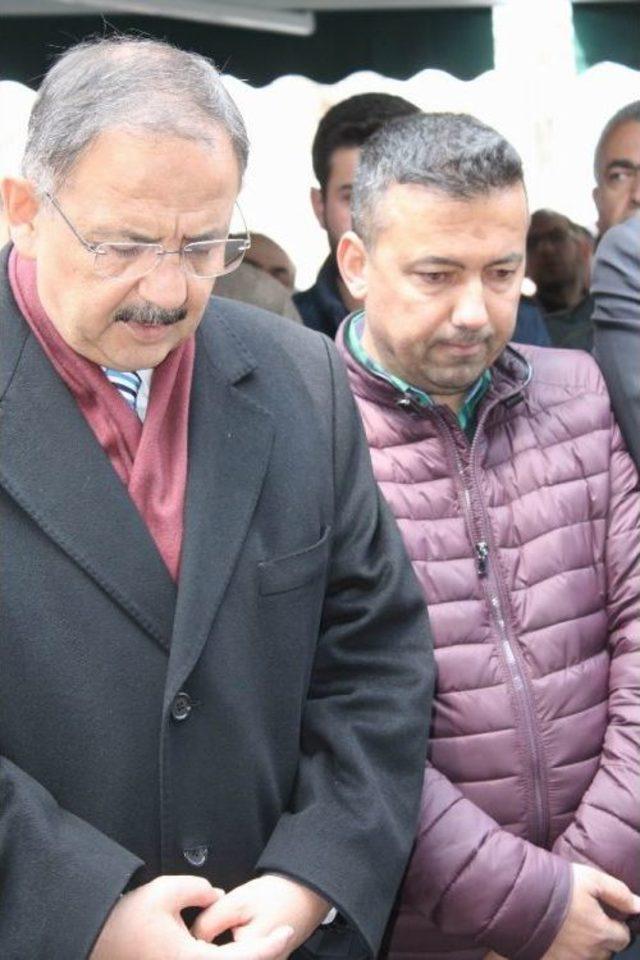 Tv1 Genel Yayın Y&ouml;netmeni Doğan Havur&rsquo;un Annesi Son Yolcululuğuna Uğurlandı 3