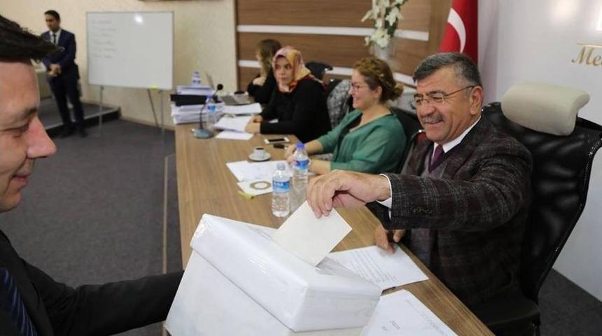 Belediye Meclisi Nisan D&ouml;nemi Toplantısını Yaptı