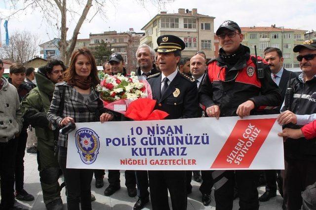 Polislere Şüpheli Çantayla Kutlama Sürprizi