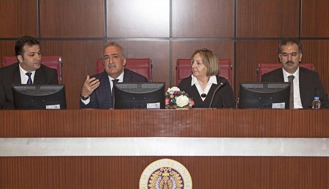 Rekt&ouml;r &Ccedil;omaklı, Fak&uuml;lte İncelemelerini S&uuml;rd&uuml;r&uuml;yor