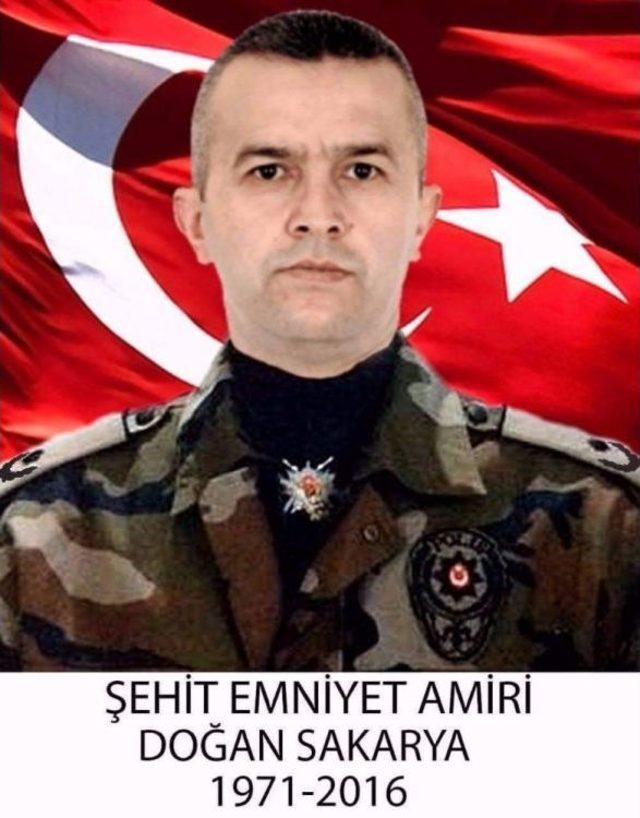 Şehit Emniyet Amiri Sakarya Dualarla Anıldı