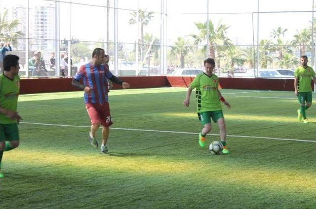 Aosb Futbol Turnuvası&rsquo;nda &Ccedil;eyrek Finalistler Belli Oldu 1